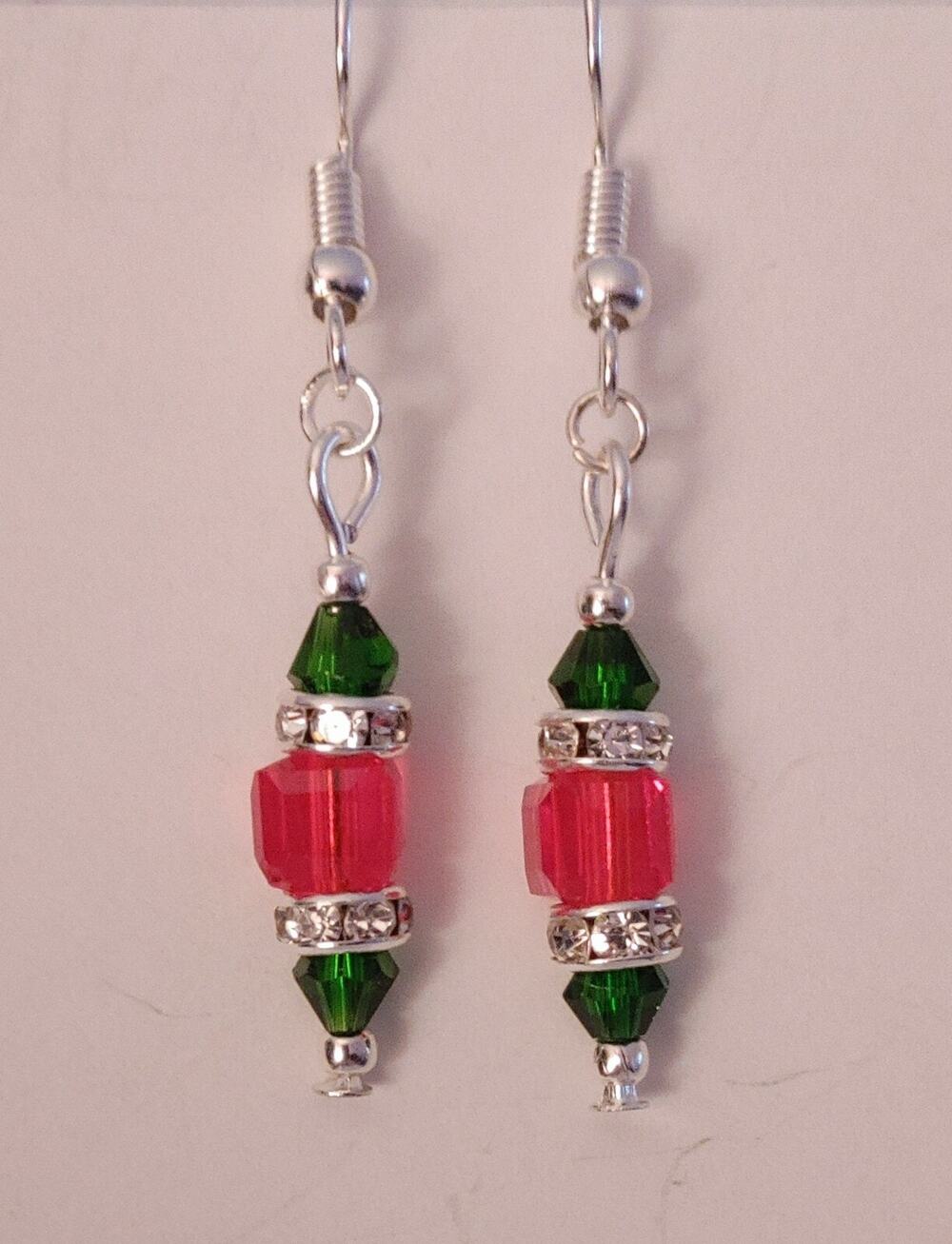 Christmas Red Green Square Bead Rhinestone Silver Tone Dangle Earrings #C68